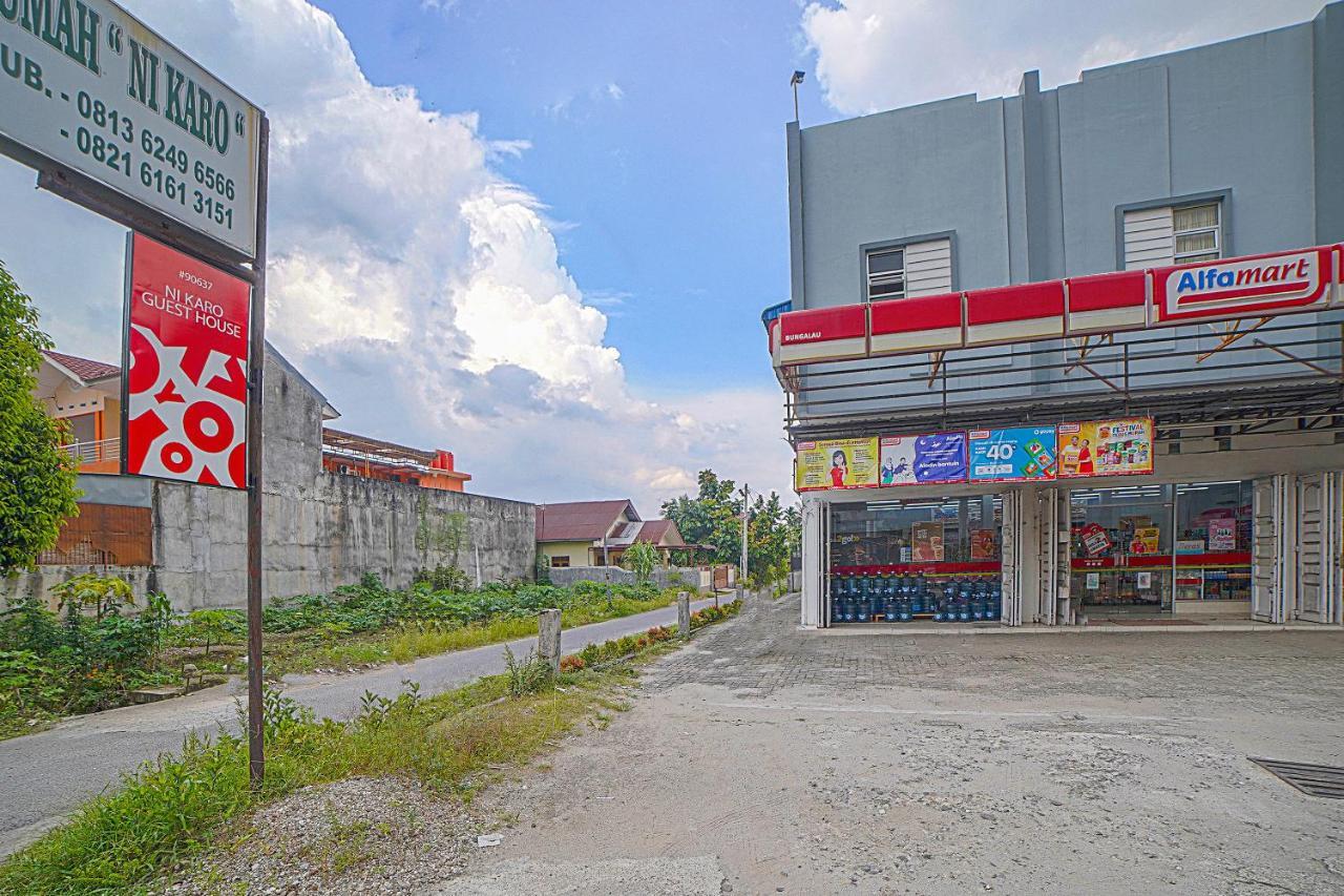 Oyo 90637 Rumah Ni Karo Hotel 2*