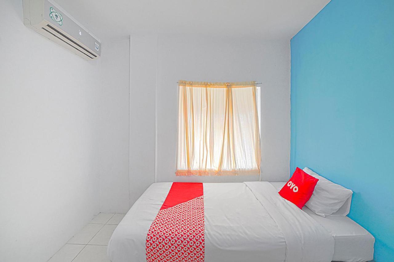 Oyo 90637 Rumah Ni Karo Medan