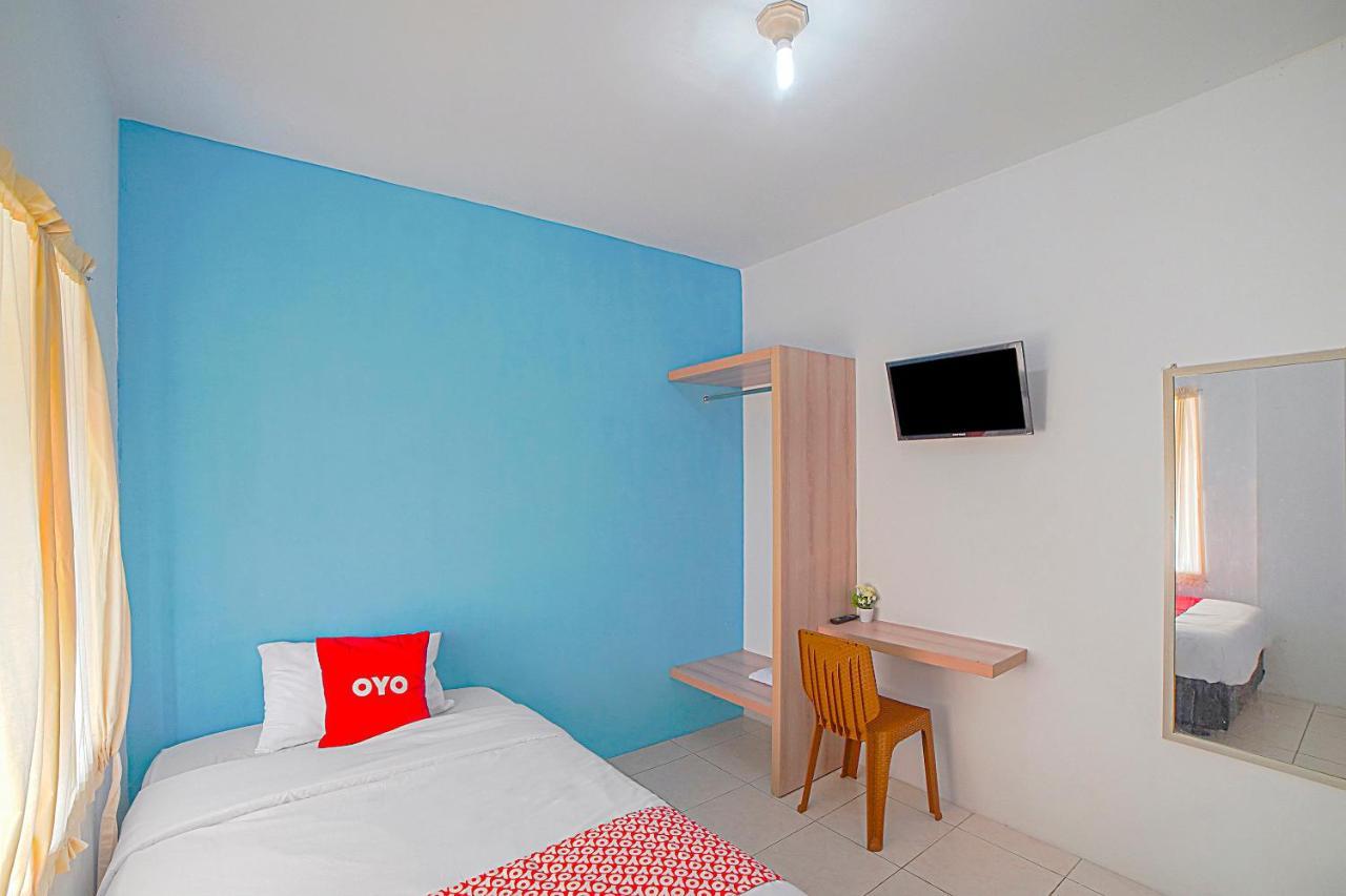 Oyo 90637 Rumah Ni Karo Hotel