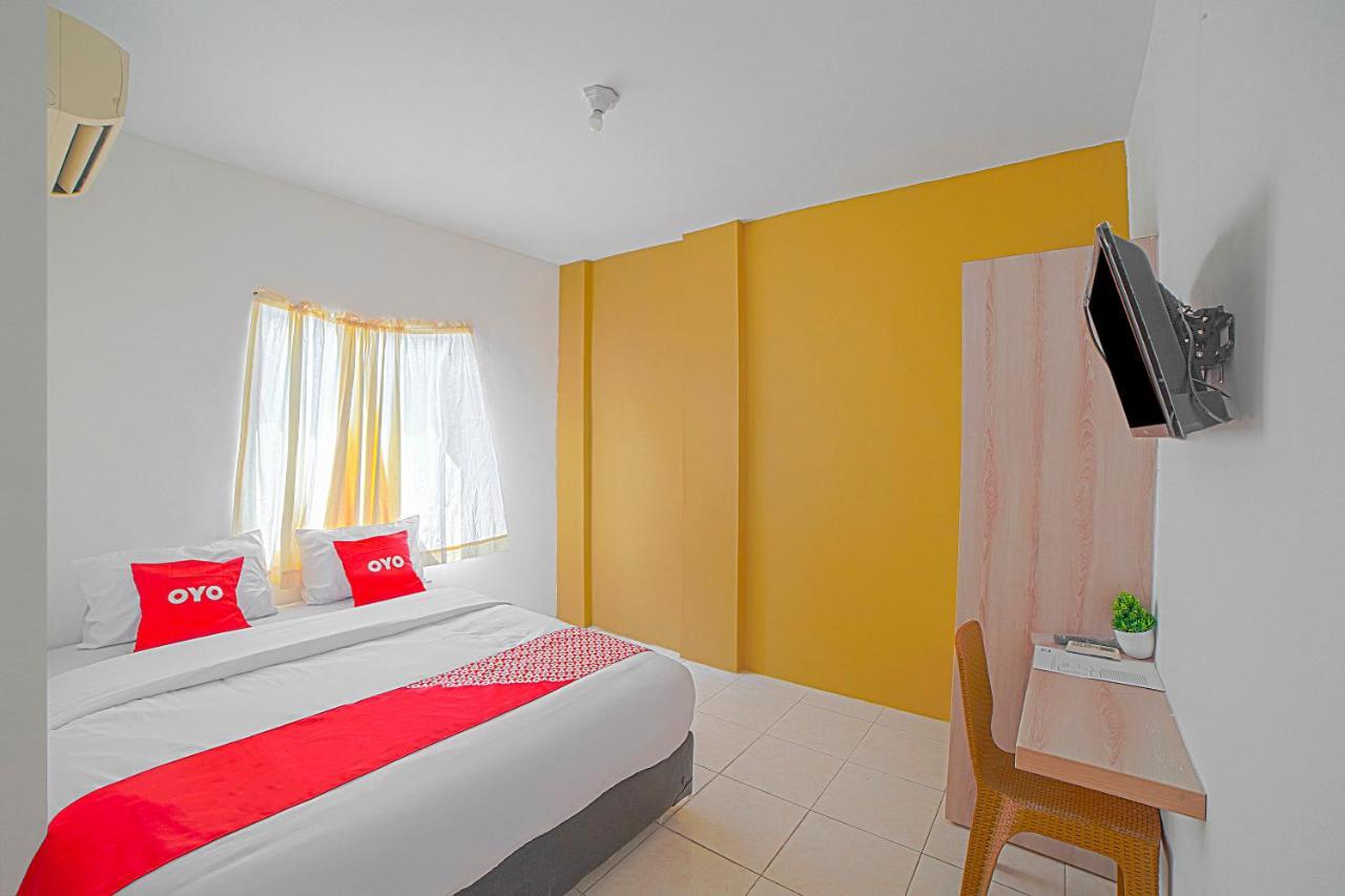 Oyo 90637 Rumah Ni Karo Medan
