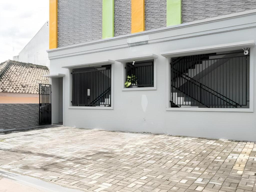 Hotel Oyo 90637 Rumah Ni Karo 2*